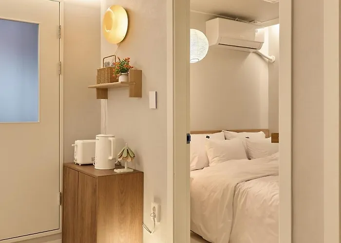 Maru201 Bed & Breakfast Seoul